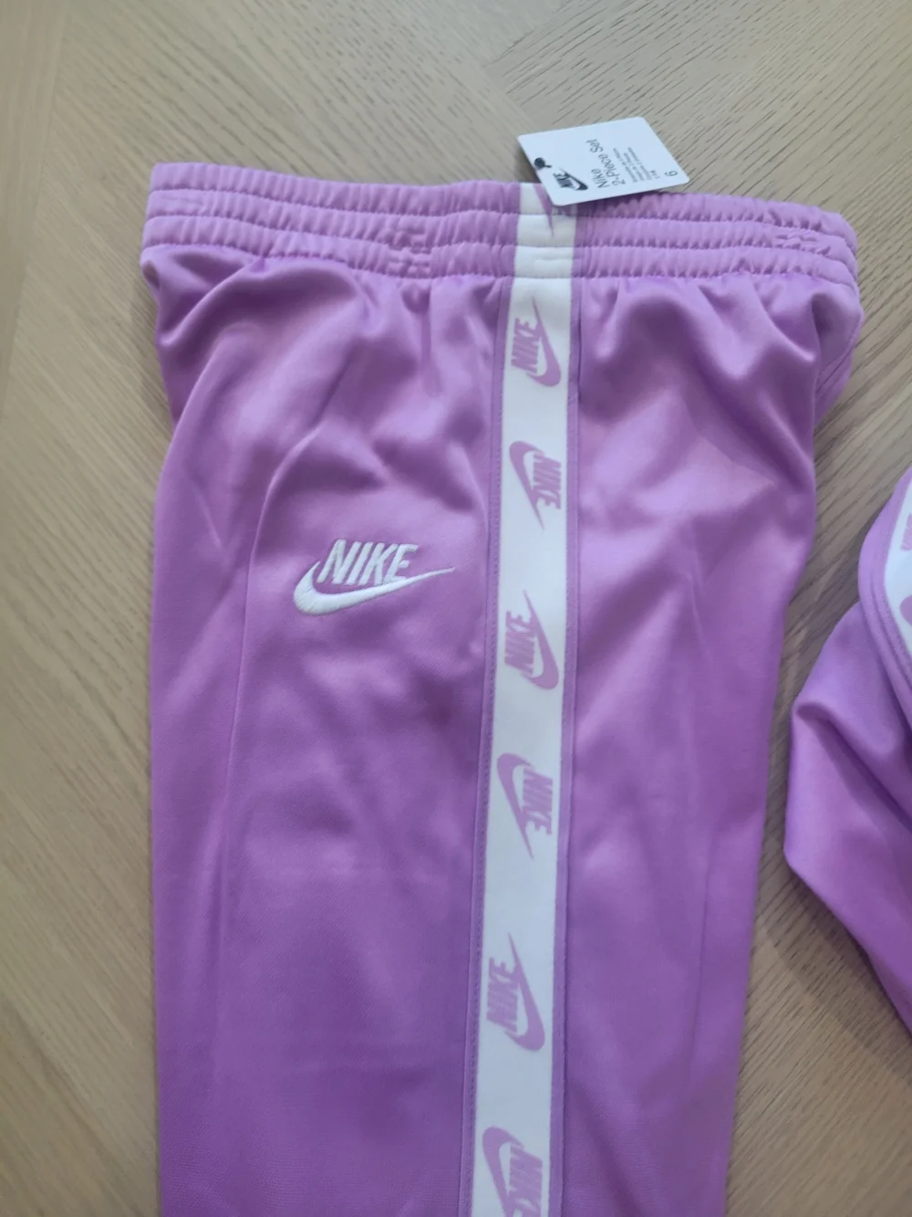 Nike Logo Taping Girls Track Suit. Purple. Size 6. Joggers And Zip Up Jacket - Picture 5 of 8